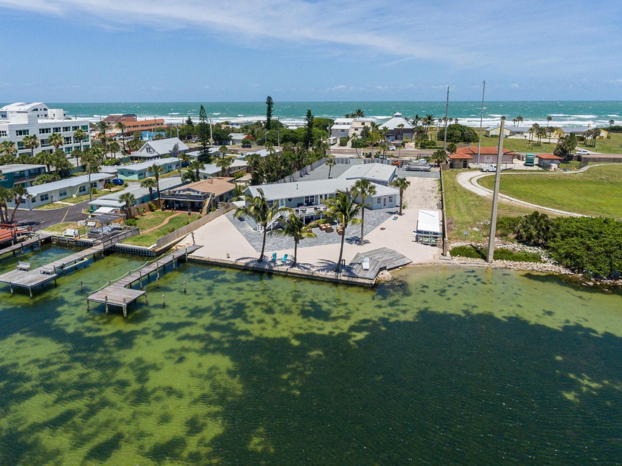Banana River Resort Cocoa Beach Exterior photo
