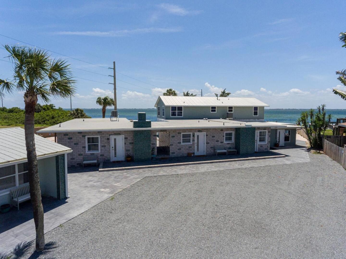 Banana River Resort Cocoa Beach Exterior photo